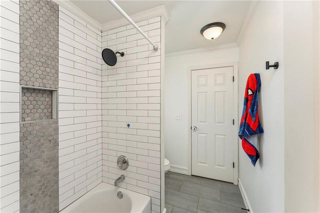 4093 Hickory Fairway Drive, Woodstock, GA 30188