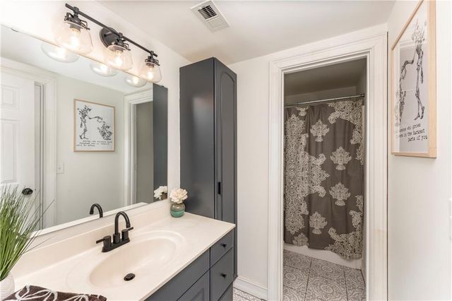 4093 Hickory Fairway Drive, Woodstock, GA 30188