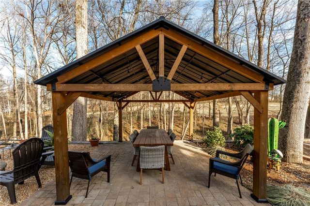 4093 Hickory Fairway Drive, Woodstock, GA 30188