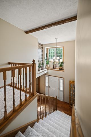 1770 PLUM TREE Road, Bettendorf, IA 52722