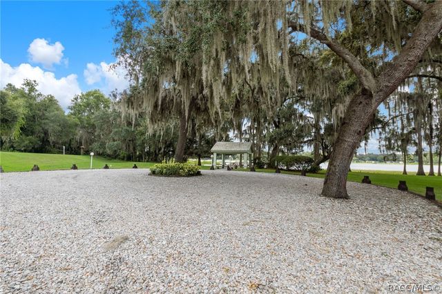 827 Inverie Court, Inverness, FL 34453