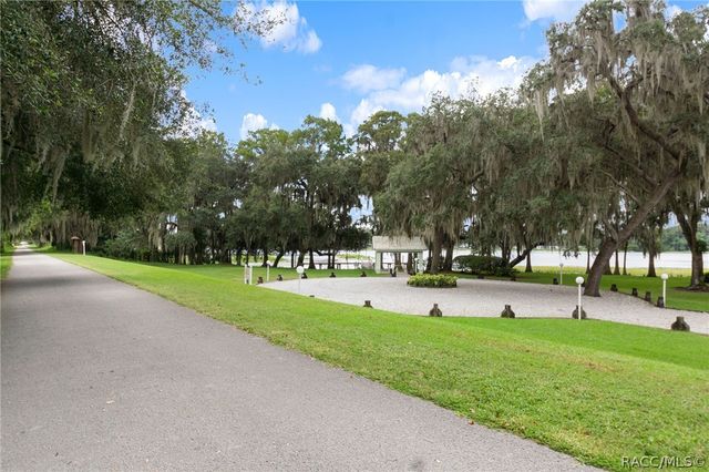 827 Inverie Court, Inverness, FL 34453