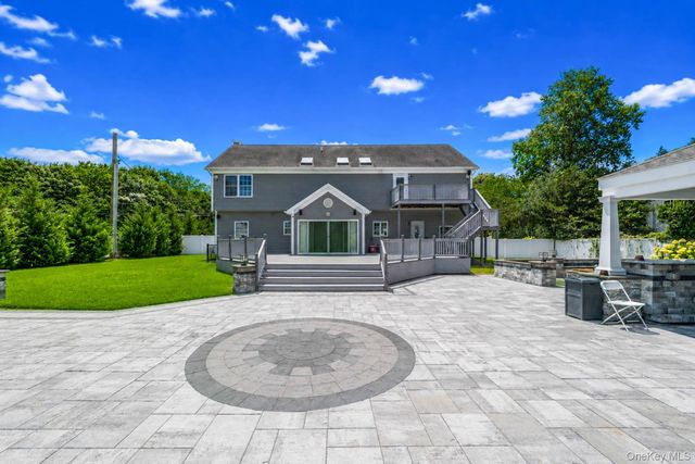 299 Patchogue Yaphank Road, East Patchogue, NY 11772