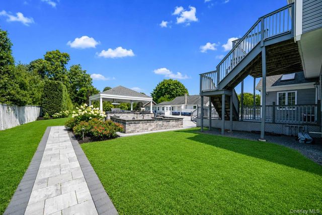 299 Patchogue Yaphank Road, East Patchogue, NY 11772