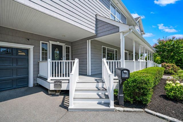 299 Patchogue Yaphank Road, East Patchogue, NY 11772