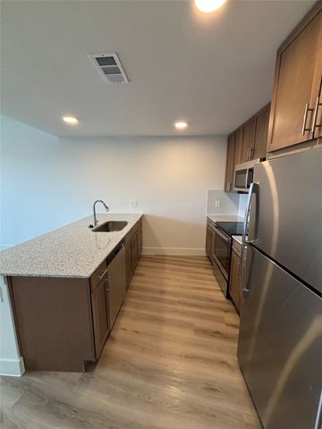 300 N McDonald Street 1417, Mckinney, TX 75069