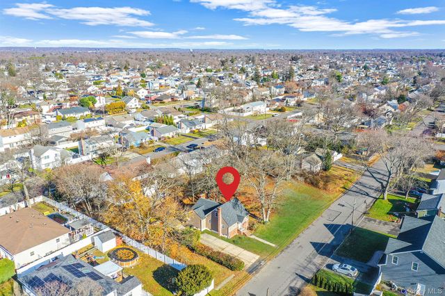 1316 6th Street, West Babylon, NY 11704