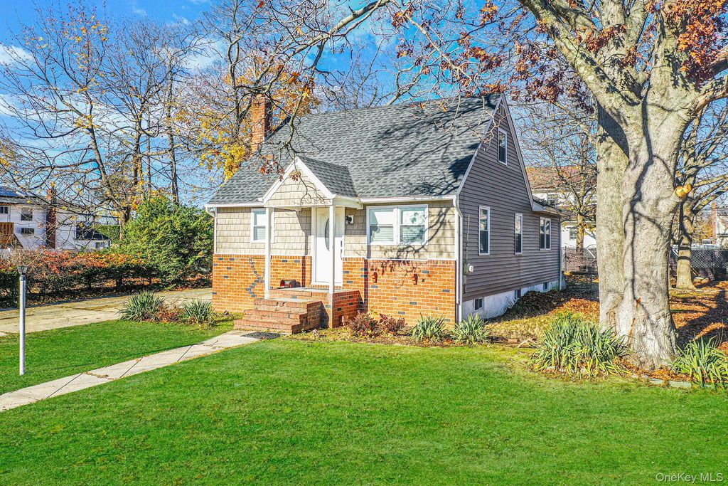 1316 6th Street, West Babylon, NY 11704