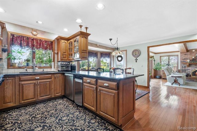 10601 Brodhead Road, Grosse Ile, MI 48138