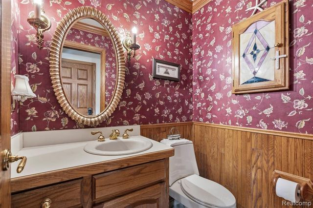 10601 Brodhead Road, Grosse Ile, MI 48138
