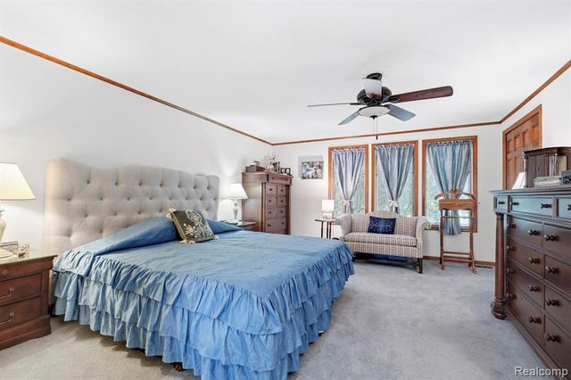 10601 Brodhead Road, Grosse Ile, MI 48138