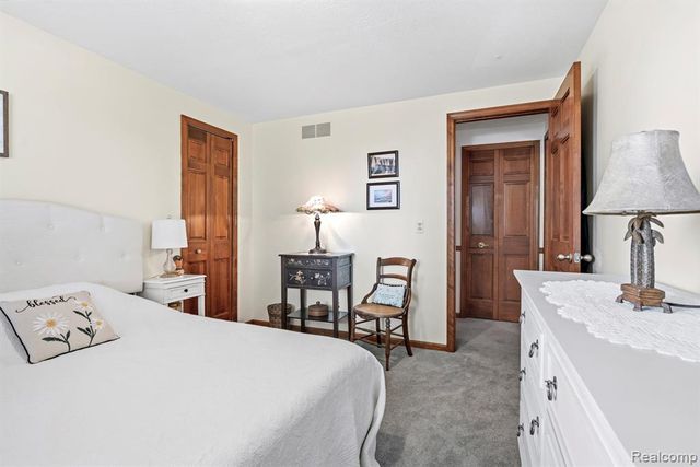 10601 Brodhead Road, Grosse Ile, MI 48138