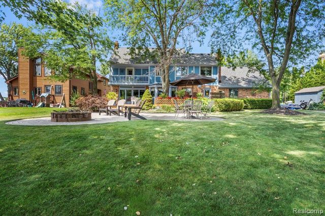 10601 Brodhead Road, Grosse Ile, MI 48138