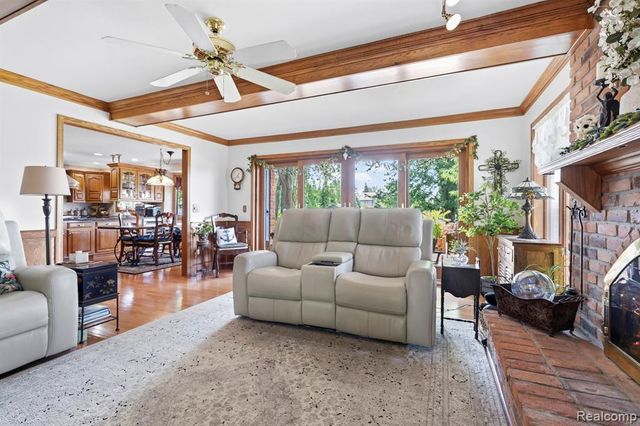 10601 Brodhead Road, Grosse Ile, MI 48138