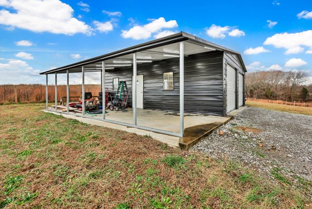 4032 Chapel Hill Rd, Clarksville, TN 37040