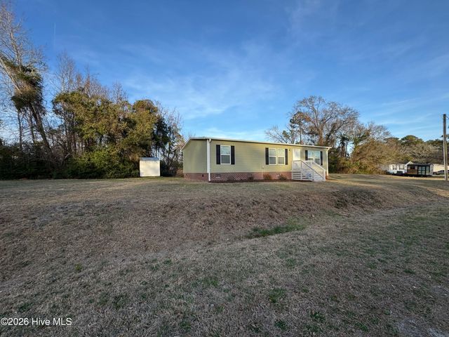 113 Moores Landing Road, Hampstead, NC 28443
