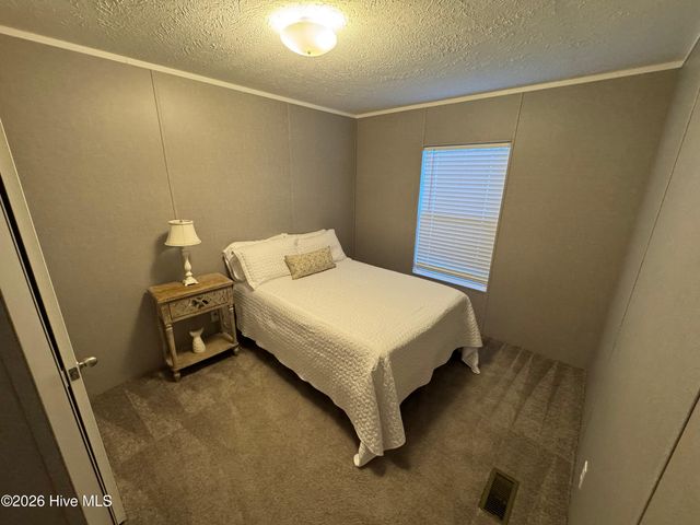 113 Moores Landing Road, Hampstead, NC 28443