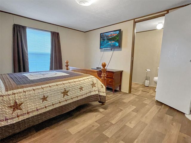 228 Bluejay Drive, Brookeland, TX 75931