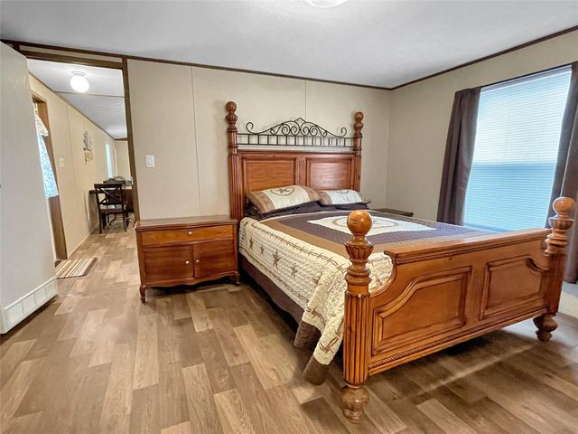 228 Bluejay Drive, Brookeland, TX 75931