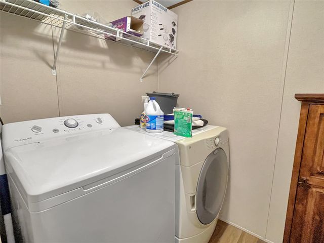 228 Bluejay Drive, Brookeland, TX 75931