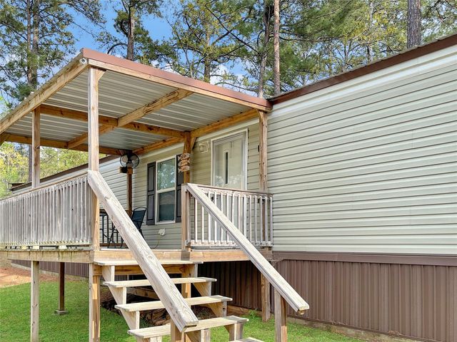 228 Bluejay Drive, Brookeland, TX 75931