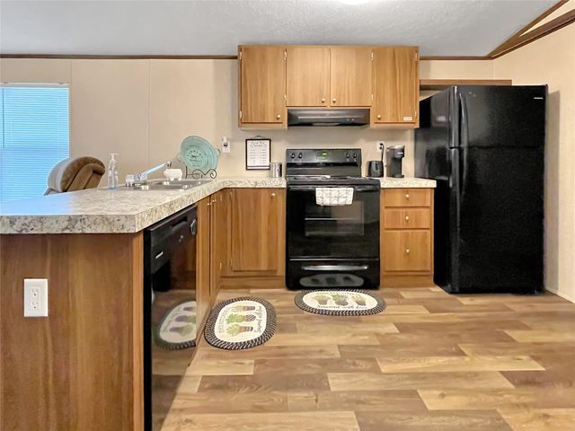 228 Bluejay Drive, Brookeland, TX 75931