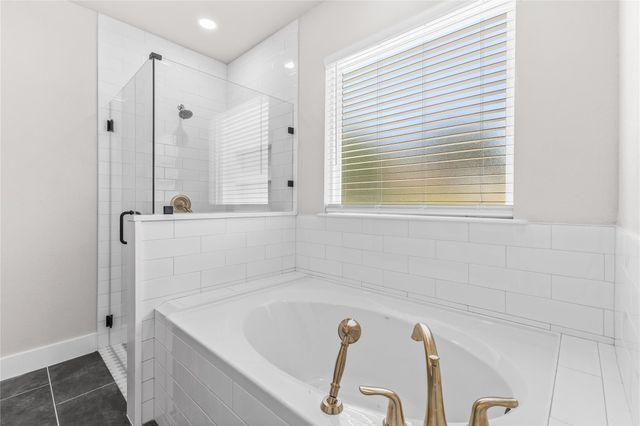 2398 Valley Drive, Brenham, TX 77833