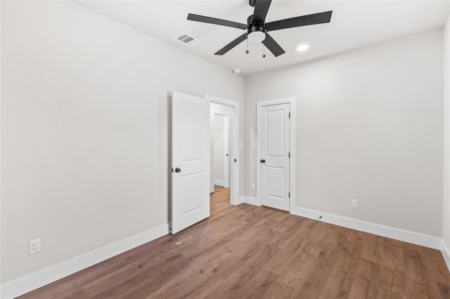 2398 Valley Drive, Brenham, TX 77833