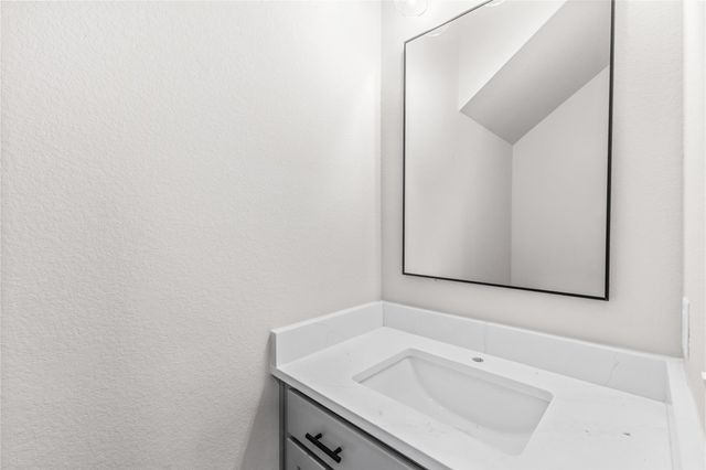 2398 Valley Drive, Brenham, TX 77833