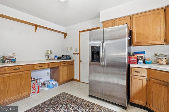 225 MOUNTAIN VIEW DR, Harpers Ferry, WV 25425