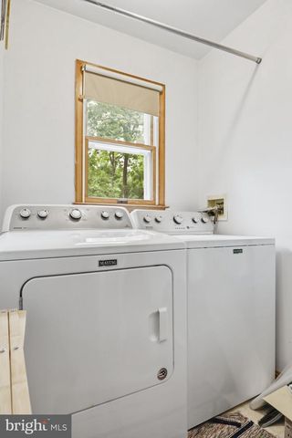 225 MOUNTAIN VIEW DR, Harpers Ferry, WV 25425