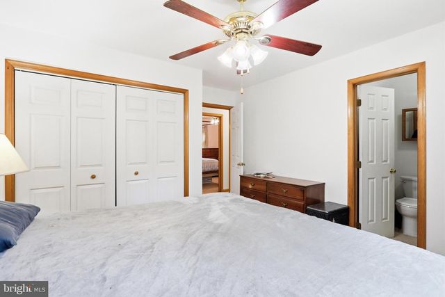 225 MOUNTAIN VIEW DR, Harpers Ferry, WV 25425