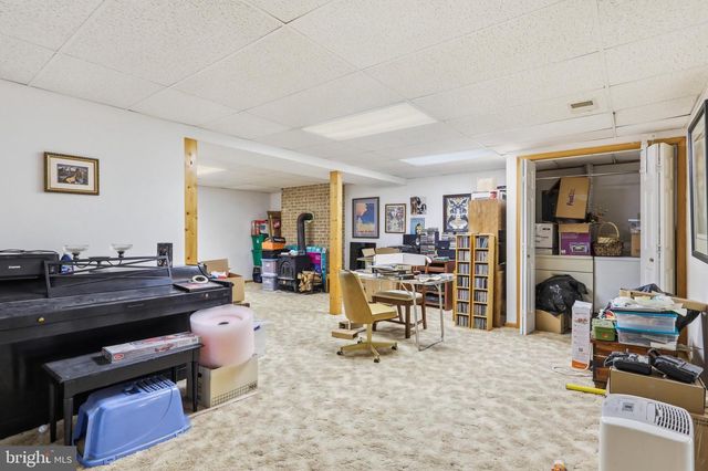 225 MOUNTAIN VIEW DR, Harpers Ferry, WV 25425