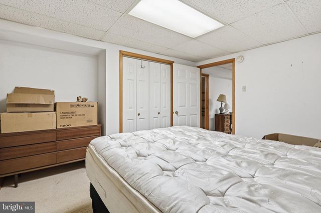 225 MOUNTAIN VIEW DR, Harpers Ferry, WV 25425