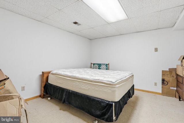 225 MOUNTAIN VIEW DR, Harpers Ferry, WV 25425
