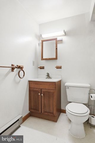 225 MOUNTAIN VIEW DR, Harpers Ferry, WV 25425