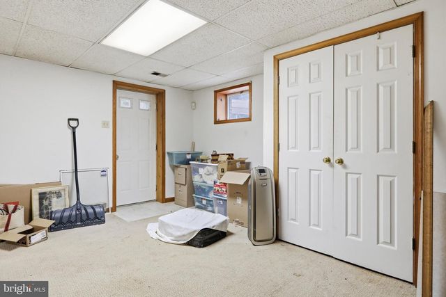 225 MOUNTAIN VIEW DR, Harpers Ferry, WV 25425