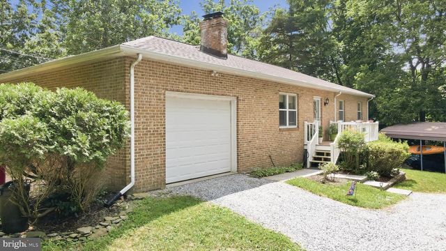 225 MOUNTAIN VIEW DR, Harpers Ferry, WV 25425