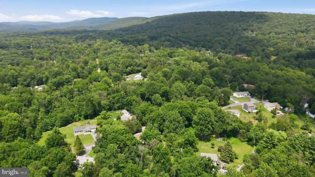 225 MOUNTAIN VIEW DR, Harpers Ferry, WV 25425