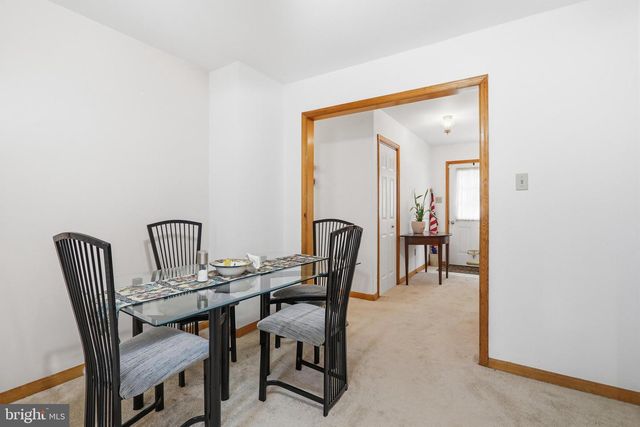 225 MOUNTAIN VIEW DR, Harpers Ferry, WV 25425