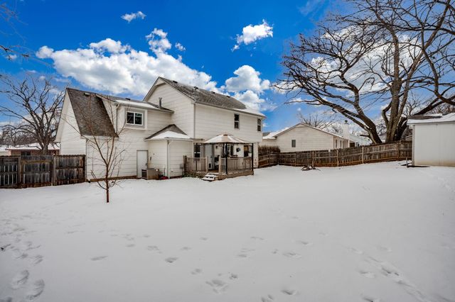 1319 E Warren Ave, Derby, KS 67037