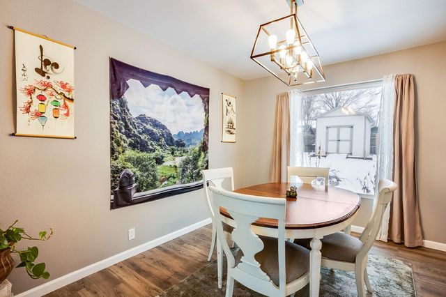 1319 E Warren Ave, Derby, KS 67037