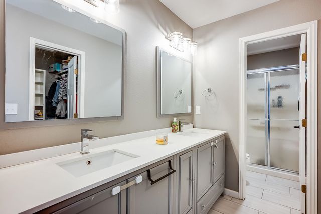 1319 E Warren Ave, Derby, KS 67037