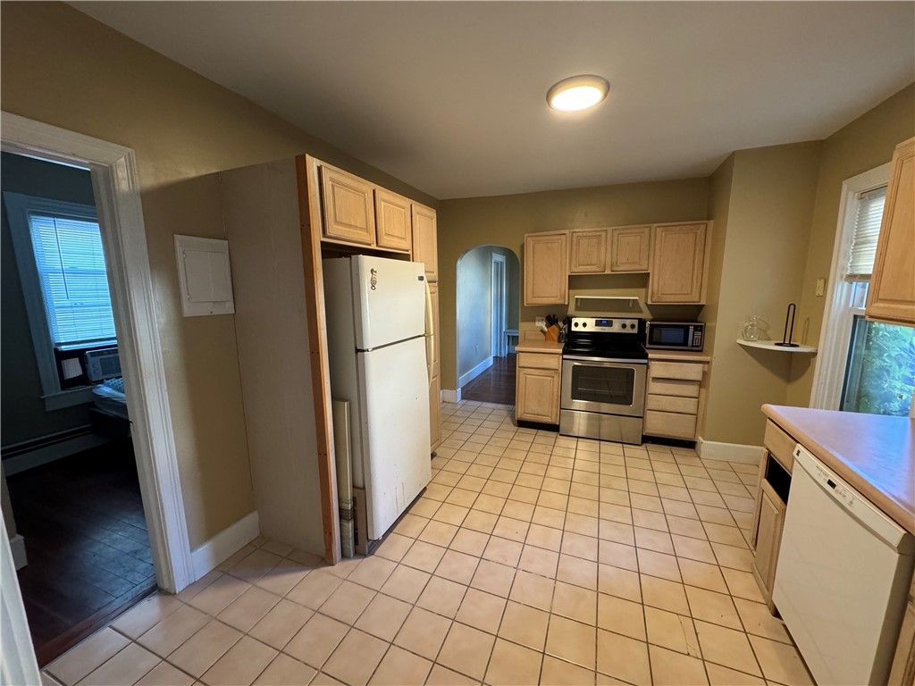 46 William Street 2, Newport, RI 02840