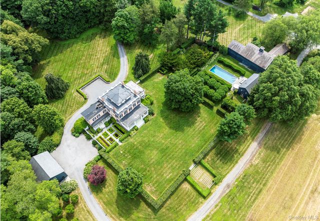 199 Eichybush Road, Kinderhook, NY 12106