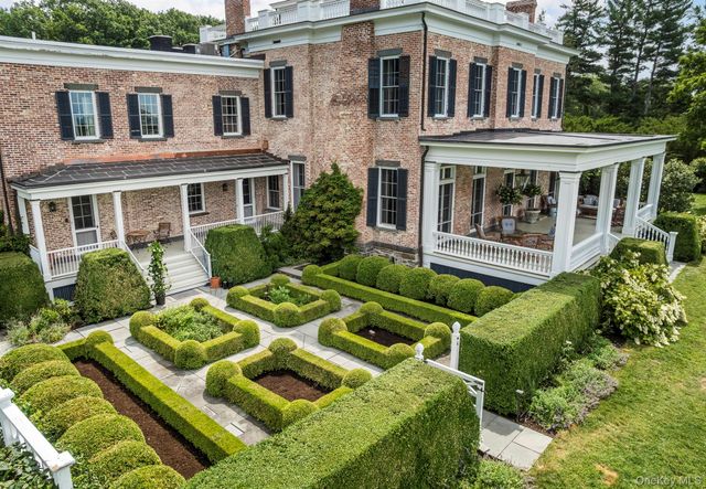 199 Eichybush Road, Kinderhook, NY 12106