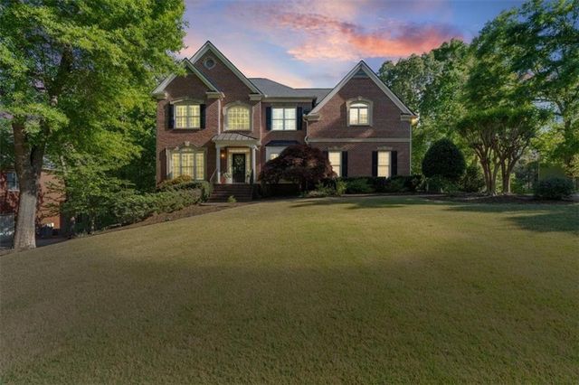 915 River Mist Drive, Suwanee, GA 30024