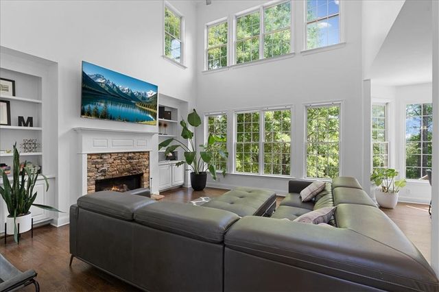 915 River Mist Drive, Suwanee, GA 30024