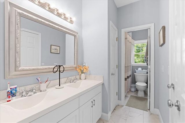 915 River Mist Drive, Suwanee, GA 30024