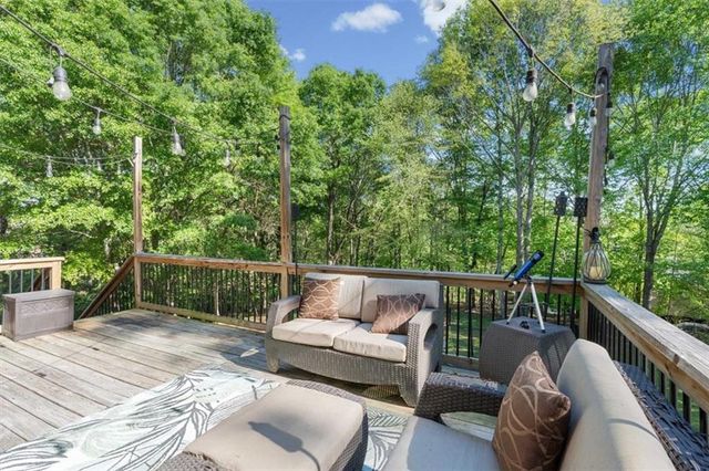 915 River Mist Drive, Suwanee, GA 30024